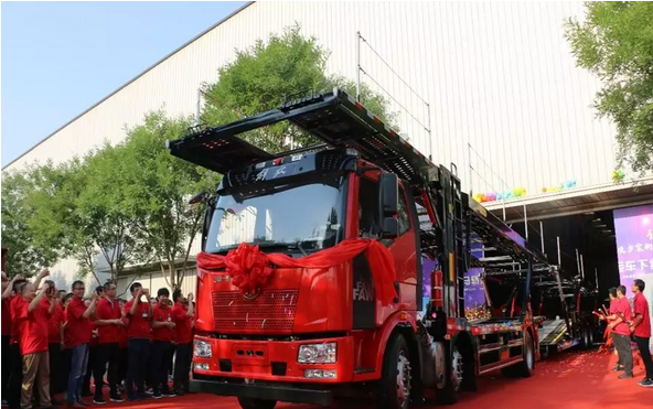 新型轿运车