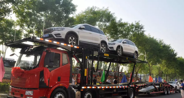 新型轿运车