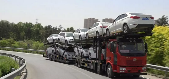 新型轿运车